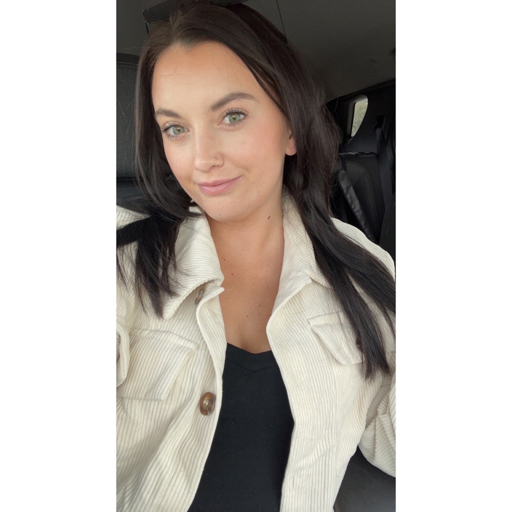Meet your Posher, Stephanie